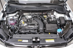 Volkswagen Taos SE FWD 2026