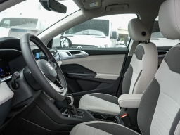 Volkswagen Taos SE FWD 2026