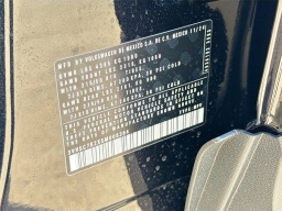 Volkswagen Taos SE FWD 2025