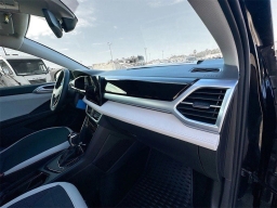 Volkswagen Taos SE FWD 2025