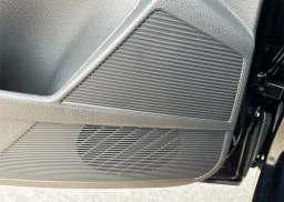Volkswagen Taos SE FWD 2025