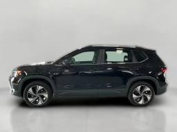 Volkswagen Taos SE 4MOTION 2026
