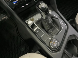 Volkswagen Taos SE 4MOTION 2026