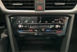 Volkswagen Taos SE 4MOTION 2026