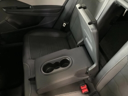 Volkswagen Taos SE 4MOTION 2026