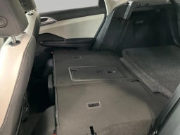 Volkswagen Taos SE 4MOTION 2026