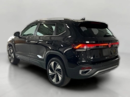 Volkswagen Taos SE 4MOTION 2026