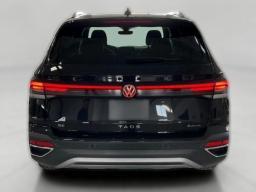 Volkswagen Taos SE 4MOTION 2026