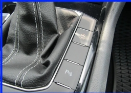 Volkswagen Taos SE 4MOTION 2025
