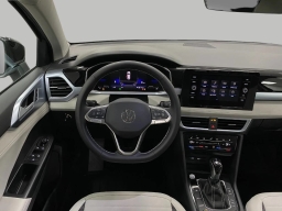 Volkswagen Taos SE 4MOTION 2026