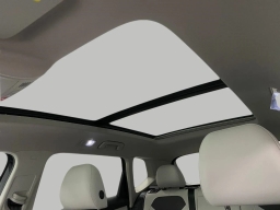 Volkswagen Taos SE 4MOTION 2026