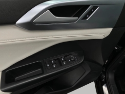 Volkswagen Taos SE 4MOTION 2026