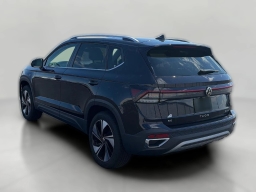Volkswagen Taos SE 4MOTION 2025