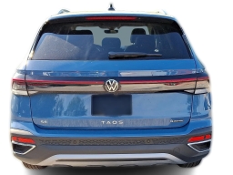 Volkswagen Taos SE 4MOTION 2026