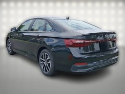 Volkswagen Jetta SE Auto 2026
