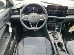 Volkswagen Jetta SE Auto 2026