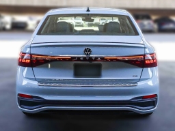 Volkswagen Jetta SE Auto 2026