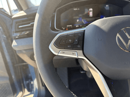 Volkswagen Jetta SE Auto 2026