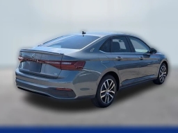 Volkswagen Jetta SE Auto 2026