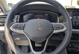 Volkswagen Jetta SE Auto 2026