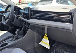 Volkswagen Jetta SE Auto 2026