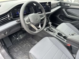Volkswagen Jetta SE Auto 2026