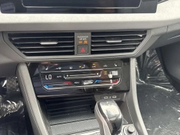 Volkswagen Jetta SE Auto 2026