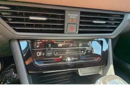 Volkswagen Jetta SEL Auto 2026