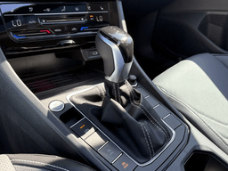 Volkswagen Jetta SEL Auto 2026