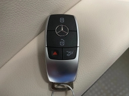 Mercedes-Benz GLE GLE 450 4MATIC SUV 2026