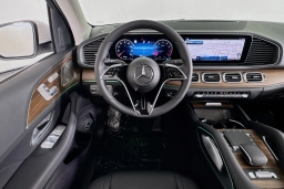 Mercedes-Benz GLS GLS 450 4MATIC SUV 2026
