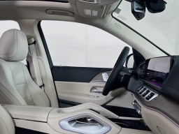 Mercedes-Benz GLS GLS 450 4MATIC SUV 2026