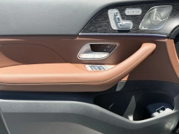 Mercedes-Benz GLS GLS 450 4MATIC SUV 2026