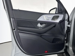 Mercedes-Benz GLS GLS 450 4MATIC SUV 2026