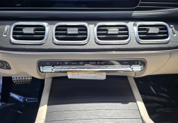 Mercedes-Benz GLS GLS 450 4MATIC SUV 2026