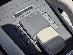 Mercedes-Benz GLS GLS 450 4MATIC SUV 2026