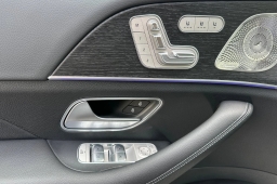 Mercedes-Benz GLS GLS 450 4MATIC SUV 2026