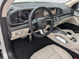 Mercedes-Benz GLS GLS 450 4MATIC SUV 2026