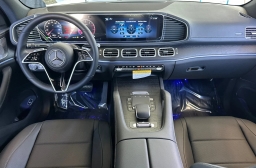 Mercedes-Benz GLS GLS 450 4MATIC SUV 2026