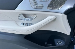 Mercedes-Benz GLS GLS 450 4MATIC SUV 2026