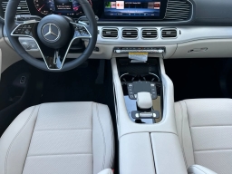 Mercedes-Benz GLS GLS 450 4MATIC SUV 2026