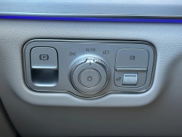 Mercedes-Benz GLS GLS 450 4MATIC SUV 2026
