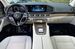 Mercedes-Benz GLS GLS 450 4MATIC SUV 2026
