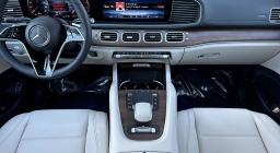 Mercedes-Benz GLS GLS 450 4MATIC SUV 2026