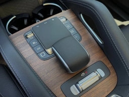 Mercedes-Benz GLS GLS 450 4MATIC SUV 2026