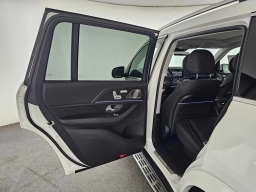 Mercedes-Benz GLS GLS 450 4MATIC SUV 2026