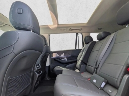 Mercedes-Benz GLS GLS 450 4MATIC SUV 2026