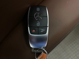 Mercedes-Benz GLS GLS 450 4MATIC SUV 2026