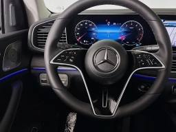 Mercedes-Benz GLS GLS 450 4MATIC SUV 2026
