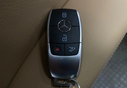 Mercedes-Benz GLS GLS 450 4MATIC SUV 2026